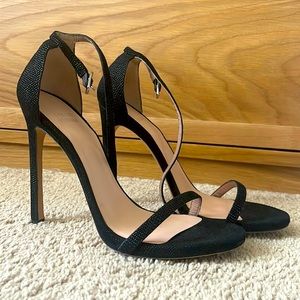 Stuart Weitzman Black Open Toe Heel, Thin Strap, Lightly Worn Size 7